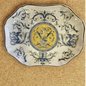 Декоративна Чиния